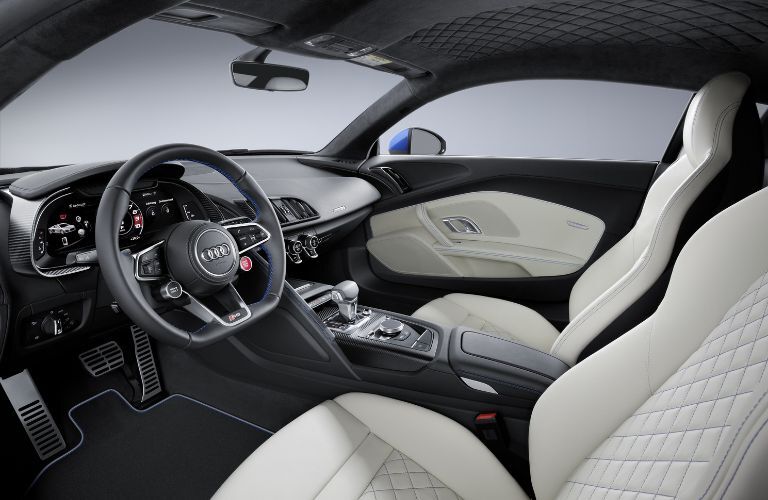 Cockpit view of the 2015 Audi R8