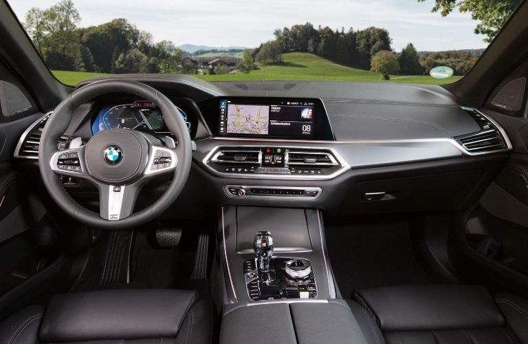 2021 BMW X5 Steering Wheel, Dashboard, Infotainment System, and Center Console