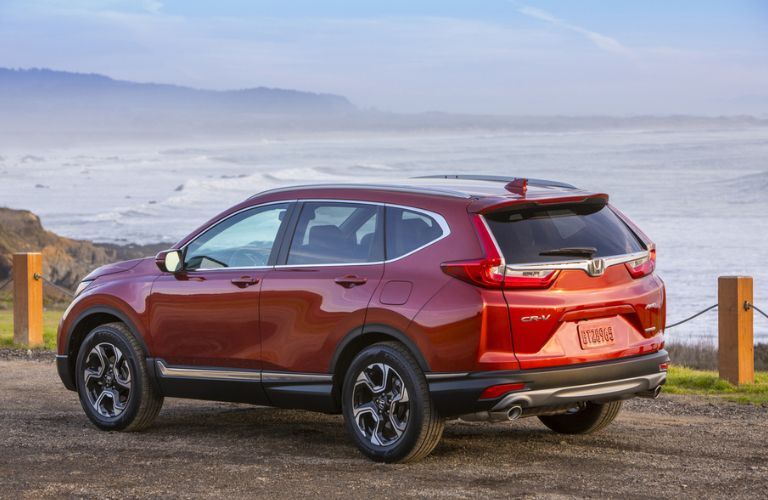 2017 Honda CR-V rear quarter view
