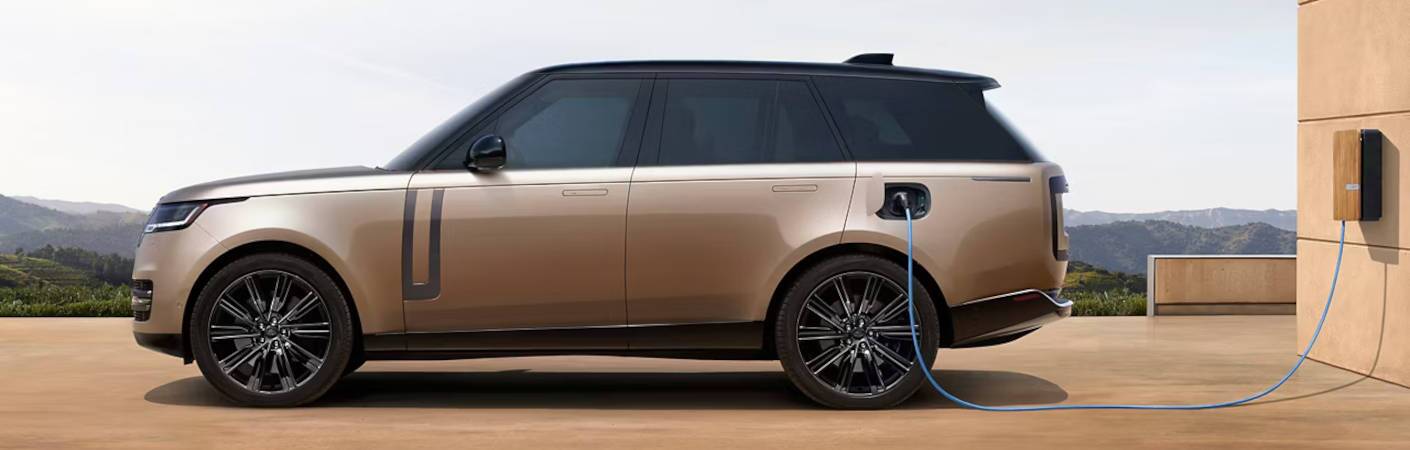 Side view of a pre-owned Land Rover Range Rover