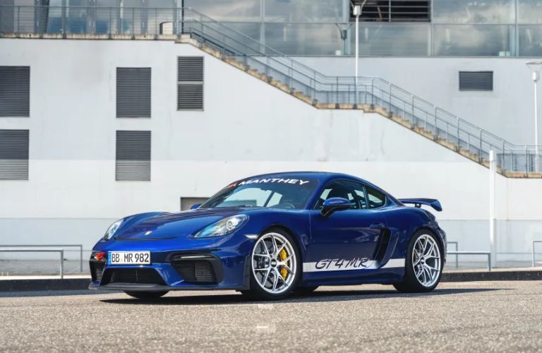 Porsche 718 Cayman GT4 (982) exterior front side view