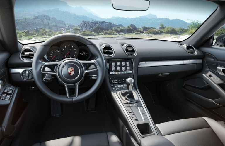 Front console of the 2024 Porsche 718 Cayman