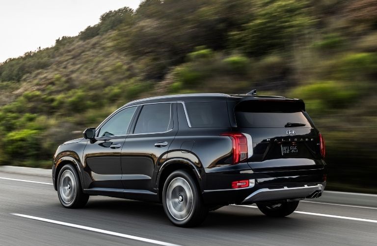 2021 Hyundai Palisade rear quarter view