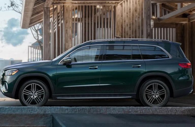 side view image of the 2025 Mercedes-Benz GLS 580 SUV