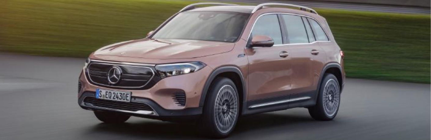 2024 Mercedes-Benz EQB SUV 300 4MATIC SUV exterior side view