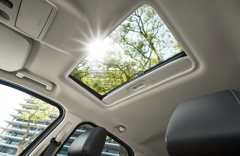 2022 Kia Sportage steering wheel and interior