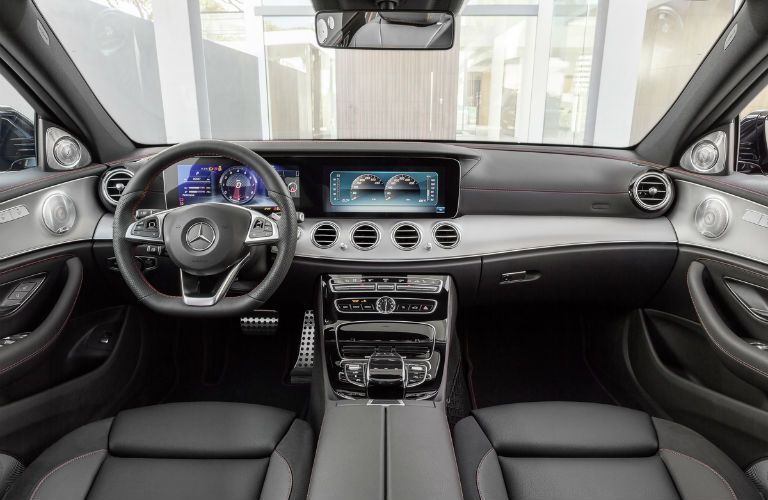 2017 Mercedes-AMG E43 Dashboard
