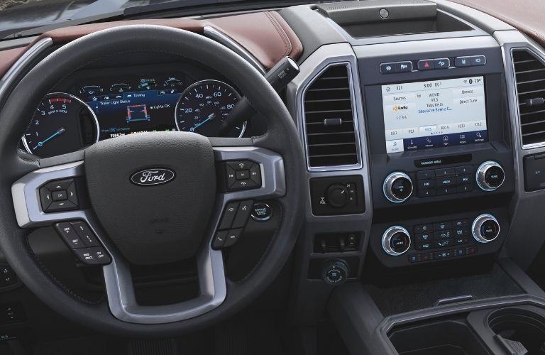2022 Ford F-450 Super Duty Lariat steering wheel and dashboard