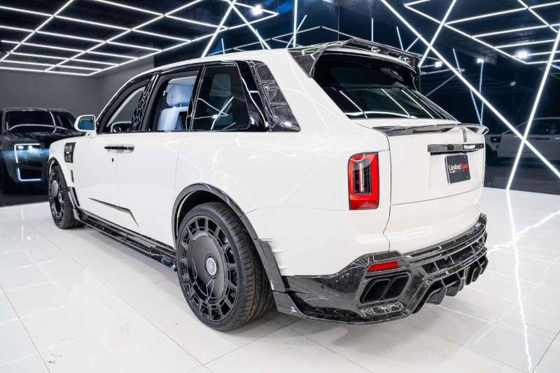 A rear exterior view of the Rolls-Royce Cullinan Mansory Shooting Star