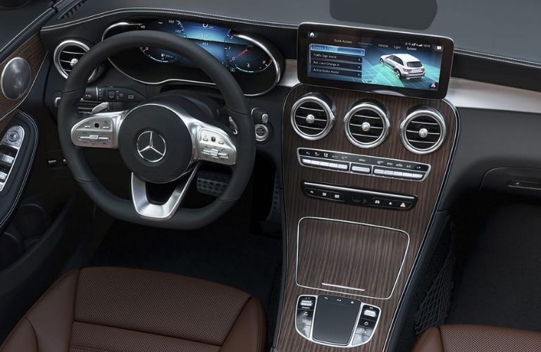 View of the front console of the 2022 Mercedes-Benz GLC