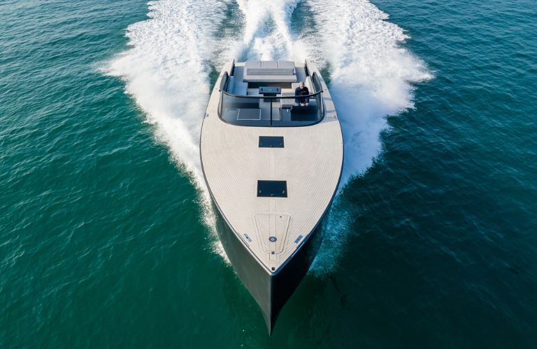 VanDutch Yacht top view