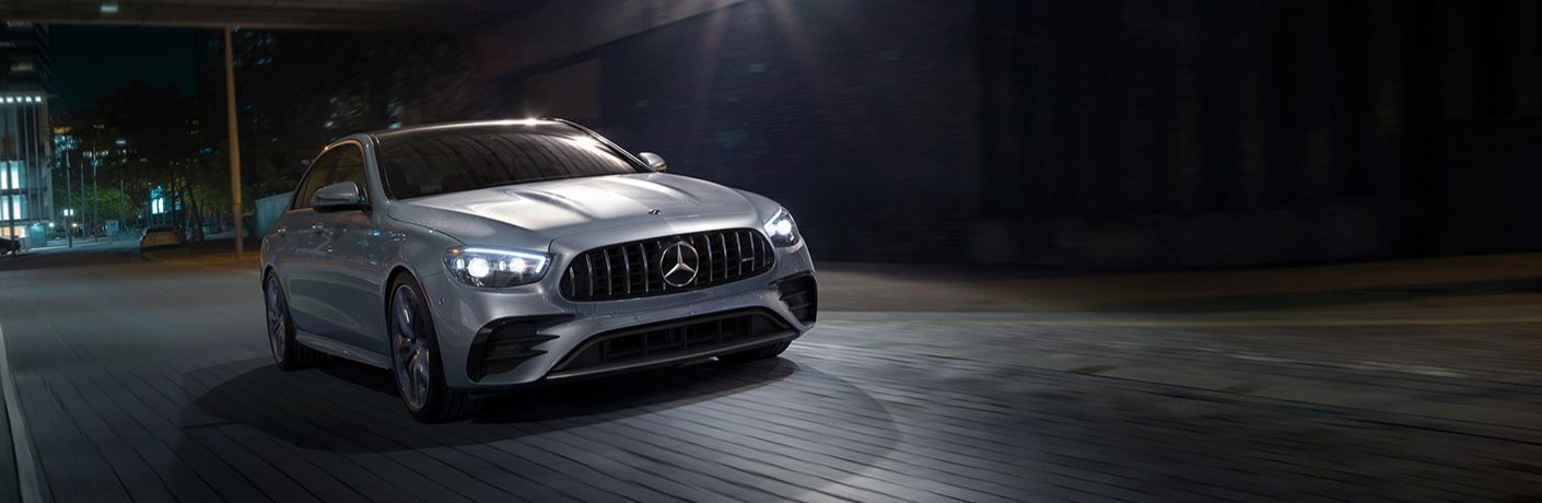 Front three-quarter view of the 2023 Mercedes-AMG E 53 driving