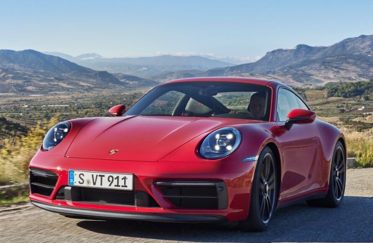 Porsche 911 GTS eterior front look