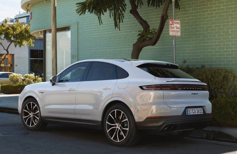 2025 Porsche Cayenne E-Hybrid Coupe exterior front view