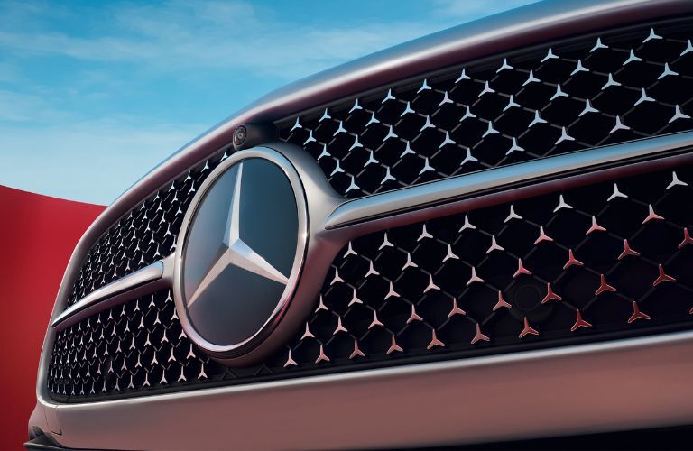 Front grille of the 2023 Mercedes-Benz C 300