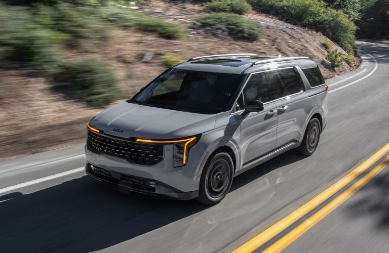 2026 Kia Carnival MPV Hybrid exterior front view
