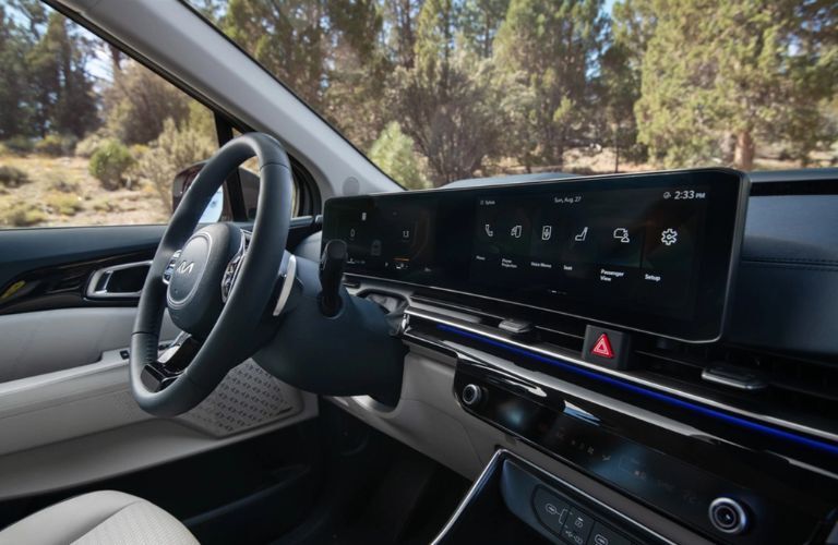 dashboard view of the 2025 Kia Carnival
