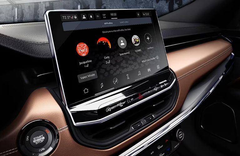 2025 Jeep Compass infotainment system
