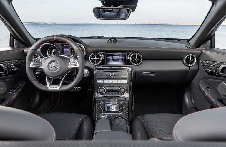 2017 MB SLC Steering Wheel and Dashboard