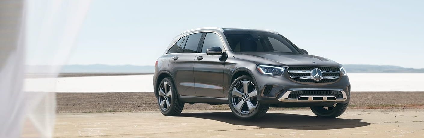 Front-quarter view of the 2022 Mercedes-Benz GLC Gray