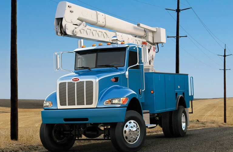 Peterbilt 348 blue front