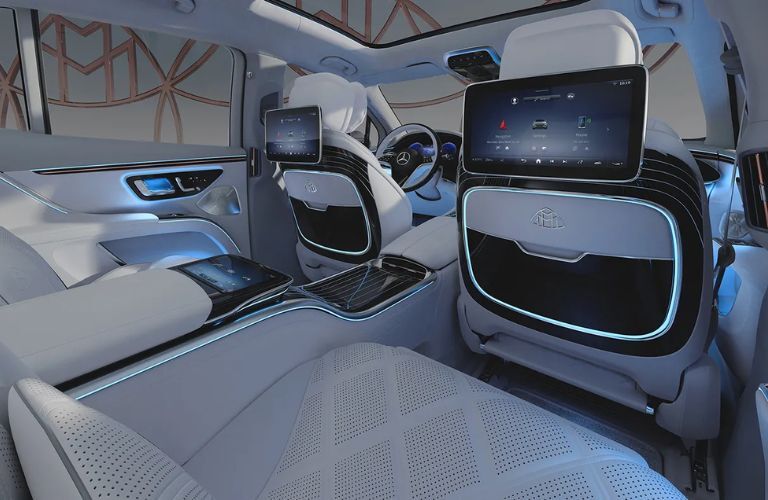 2024 Mercedes-Maybach EQS 680 SUV interior front dash
