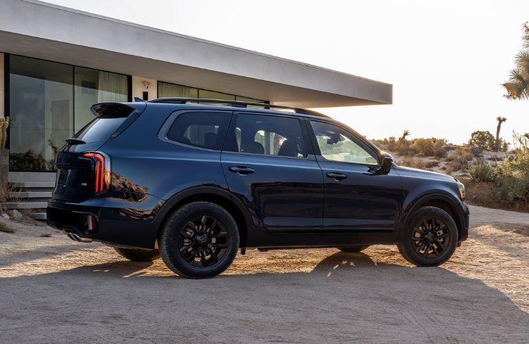2025 Kia Telluride exterior rear side view
