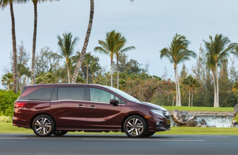 Side View of the 2018 Honda Odyssey