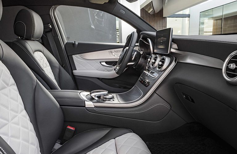 2017 Mercedes-Benz black interior