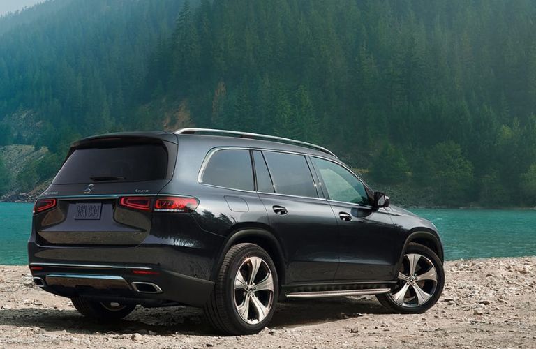 Angled sideview of the 2022 Mercedes-Benz GLS SUV