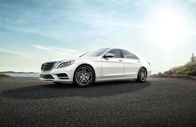2017 Mercedes-Benz S 550 white side view