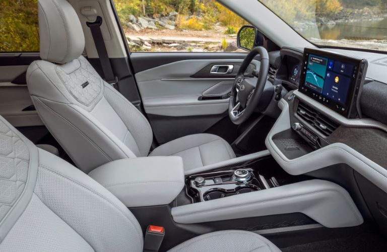 2025 Ford Explorer seating side view