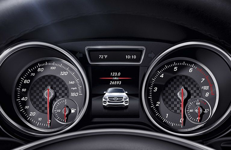 Gauge cluster in the 2017 Mercedes-Benz GLE43