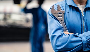 Get Service at Arnold Auto Center in Apache Junction, AZ