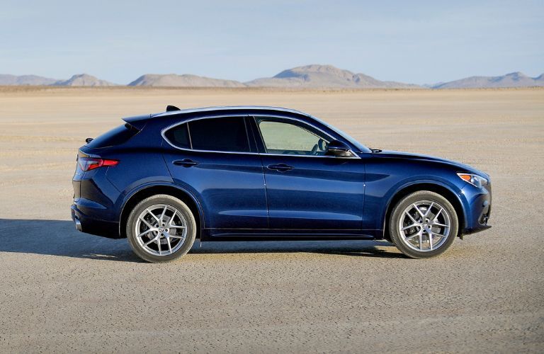 Side view of the 2020 Alfa Romeo Stelvio