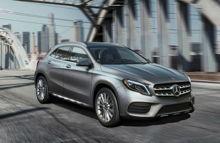 2018 Mercedes-Benz GLA front grille design