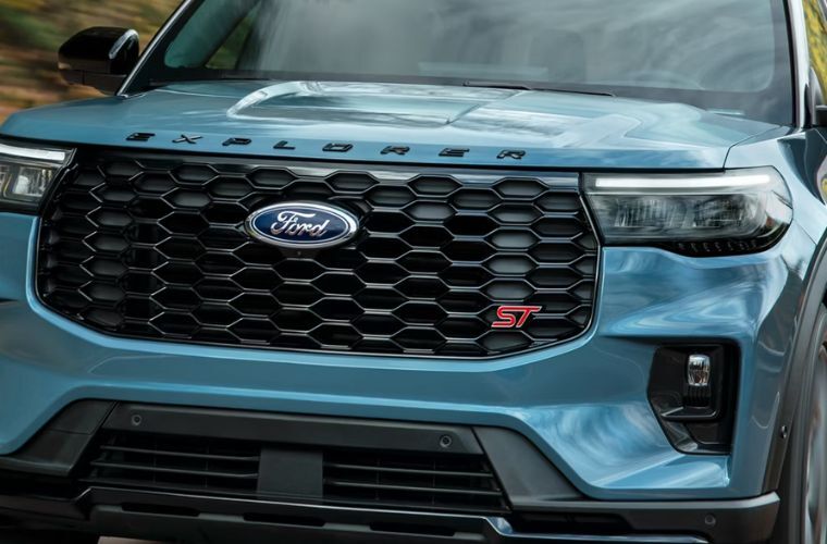 2026 Ford Explorer ST front end close up