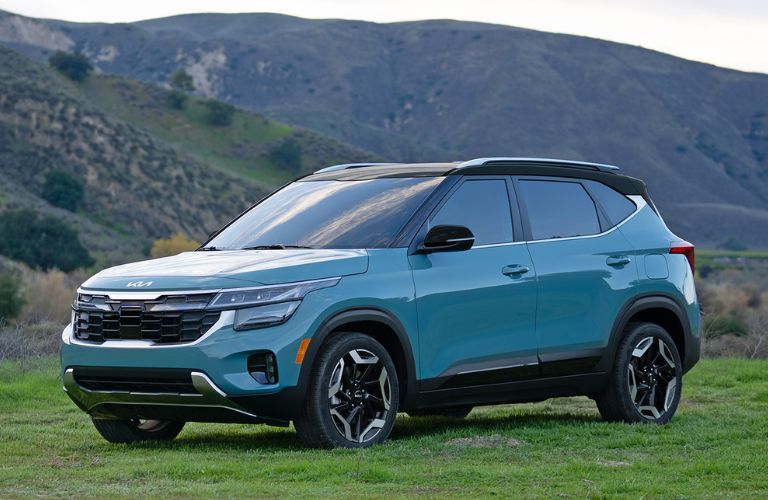 2024 Kia Seltos front and side view