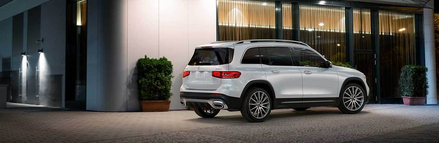 2021 MB GLB exterior rear fascia passenger side