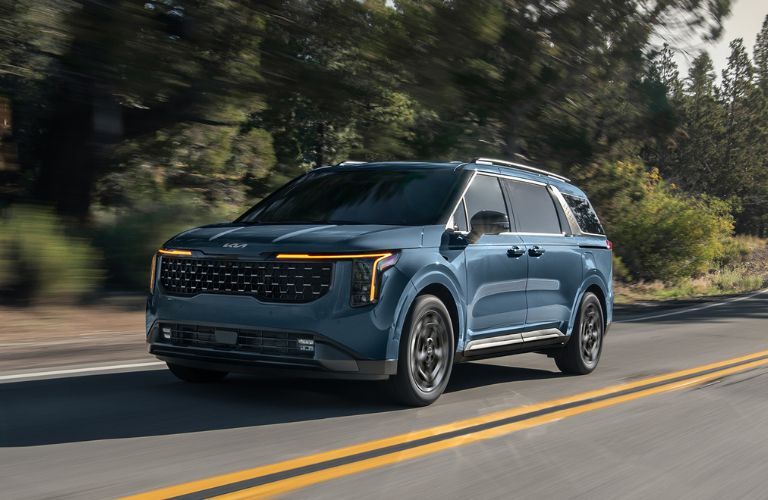 2025 Kia Carnival MPV exterior front view