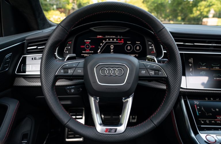 Cockpit view of the 2020 Audi RS Q8