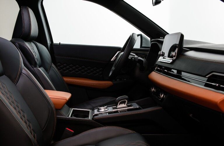 2022 Mitsubishi Outlander interior black leather side view