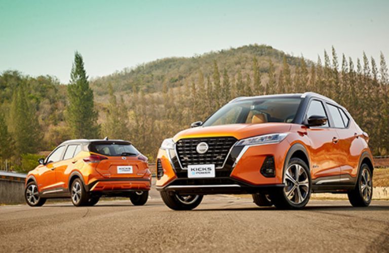 two models of the 2020 Nissan Kicks