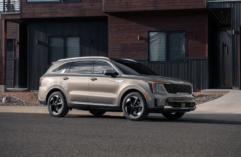 2025 Kia Sorento Plug-in-Hybrid exterior side look