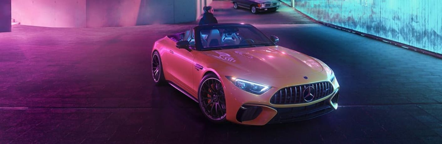 Front three-quarter view of the 2023 Mercedes-AMG SL Roadster