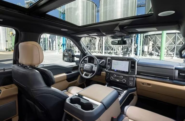 2024 Ford Super Duty F-350 front seats