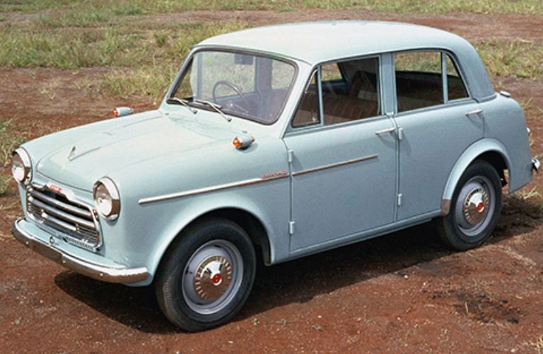 side view of the Datsun 1000 sedan model 210