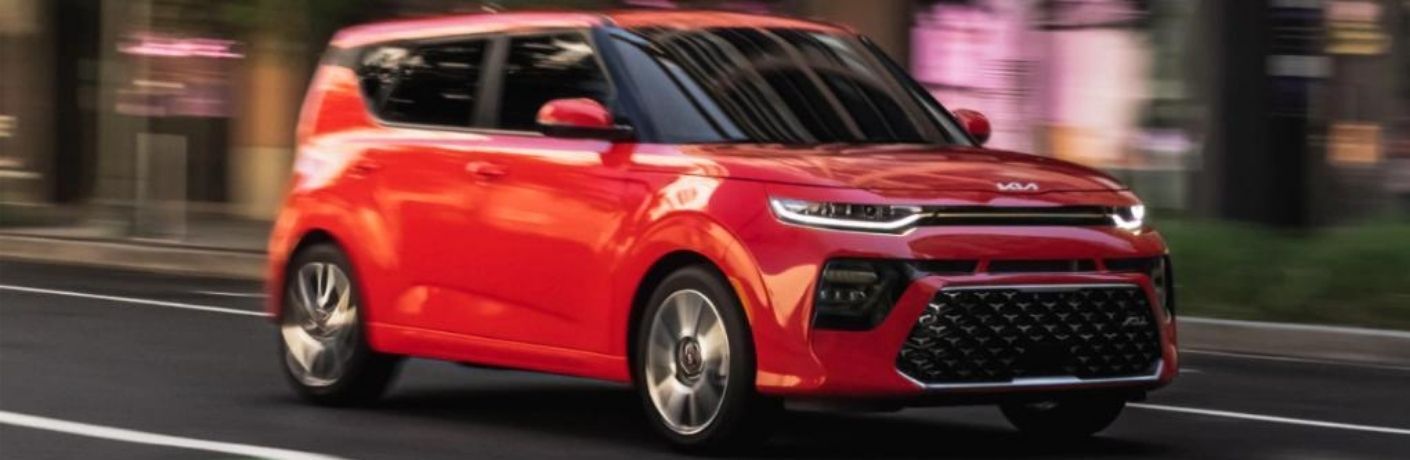 2021 Kia Soul side and front view