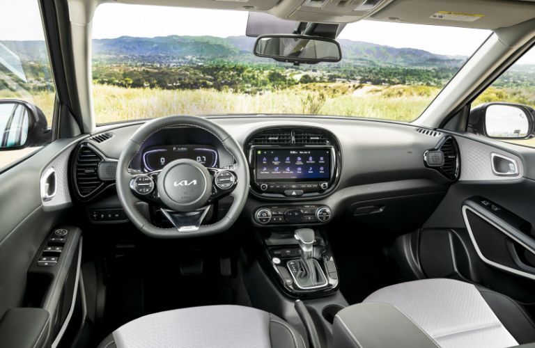 2024 Kia Soul interior front view