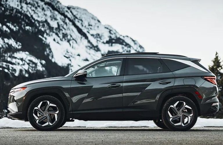 2022 Hyundai Tucson side view